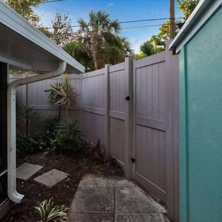 Charming Studio W Pool One Mile To Beach Pets Welcome Lake Worth Beach Ngoại thất bức ảnh